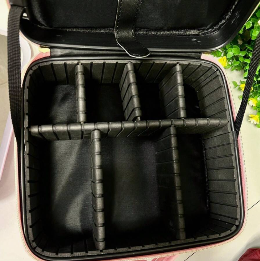 Bolsa de Maquillaje Portátil con Espejo y Luz LED